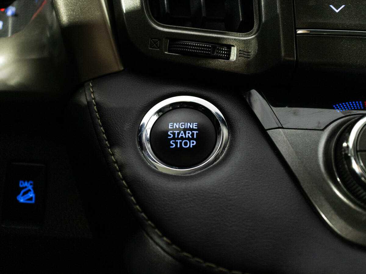 Toyota RAV4 2013 года с пробегом. Фото: #18