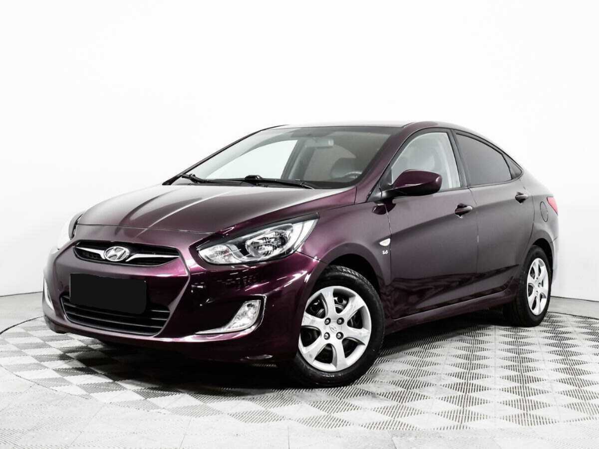 Hyundai Solaris 2013 года с пробегом. Посмотреть фото