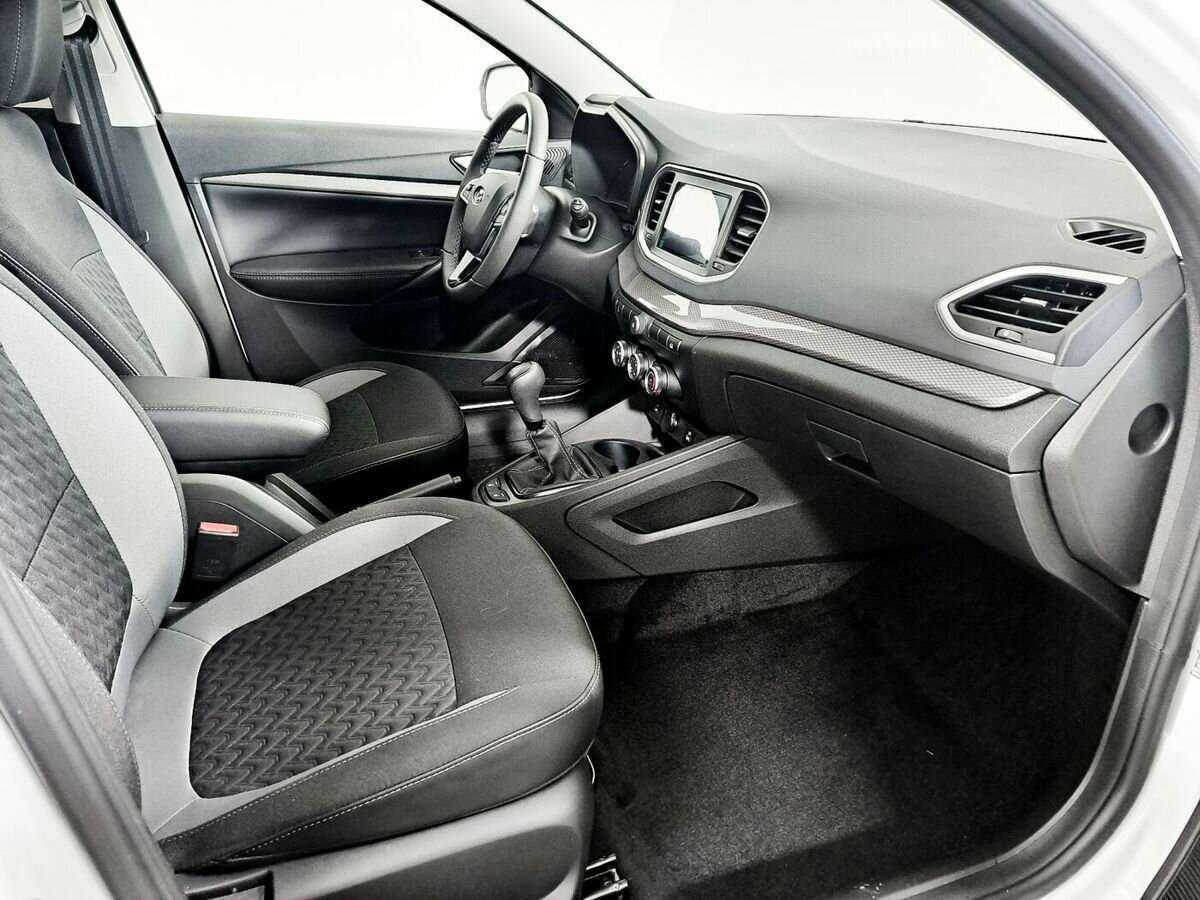 Lada (ВАЗ) Vesta 2023 года с пробегом. Фото: #6