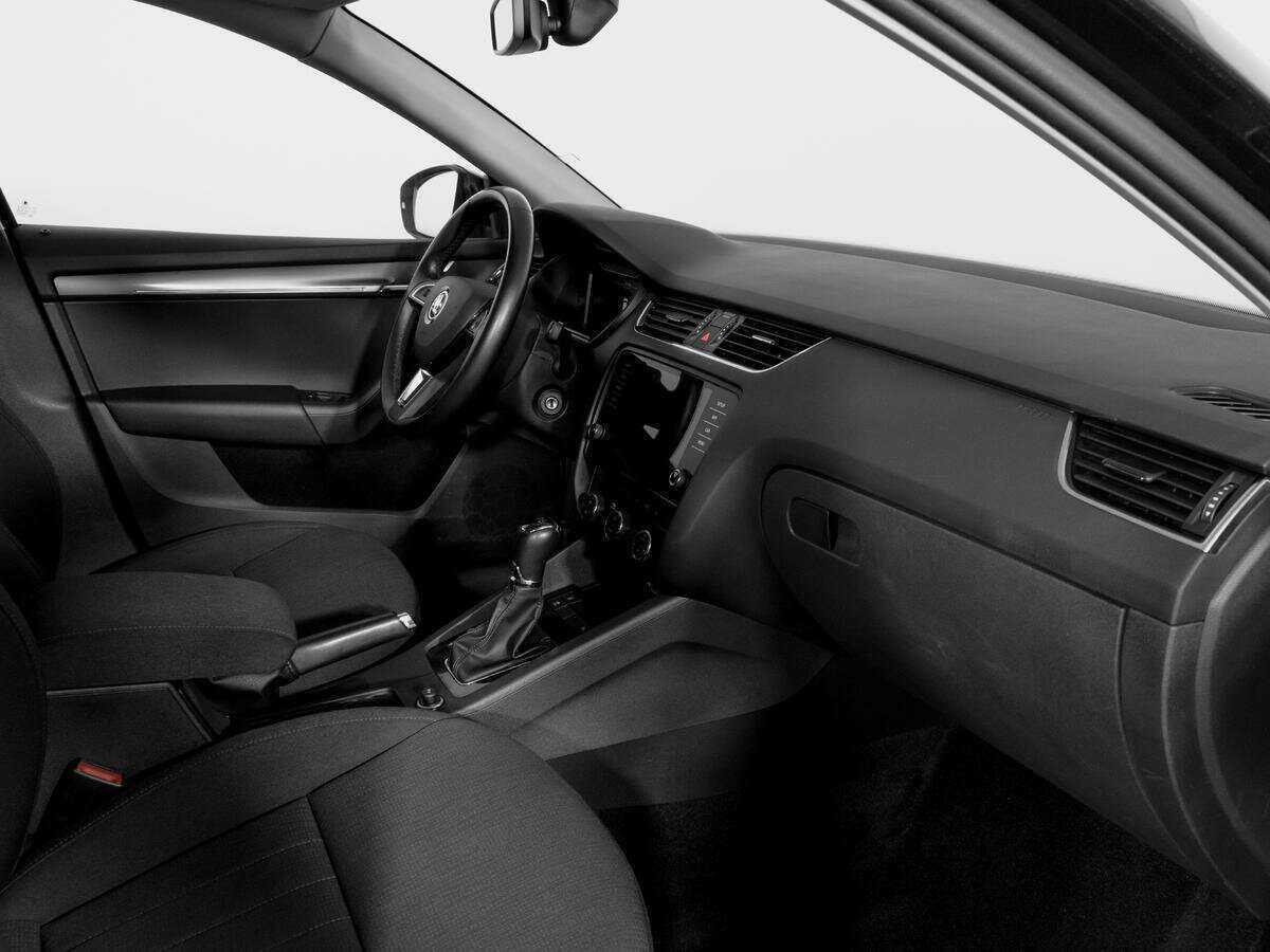 Skoda Octavia 2018 года с пробегом. Фото: #8