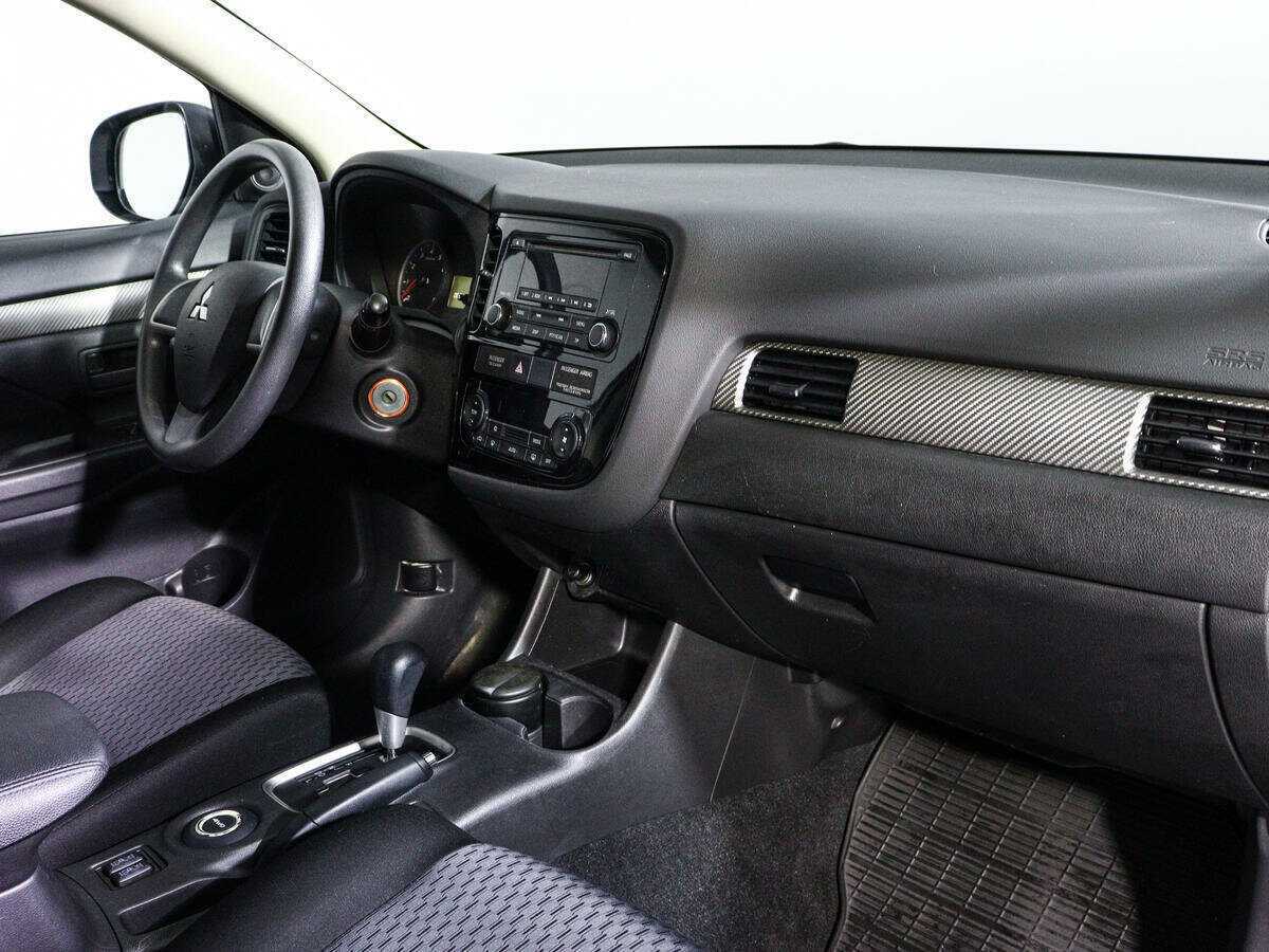 Mitsubishi Outlander 2013 года с пробегом. Фото: #8