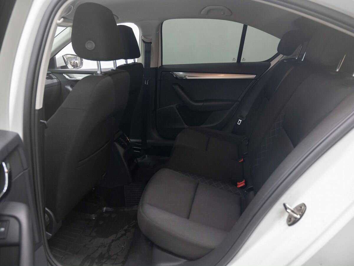 Skoda Octavia 2019 года с пробегом. Фото: #8