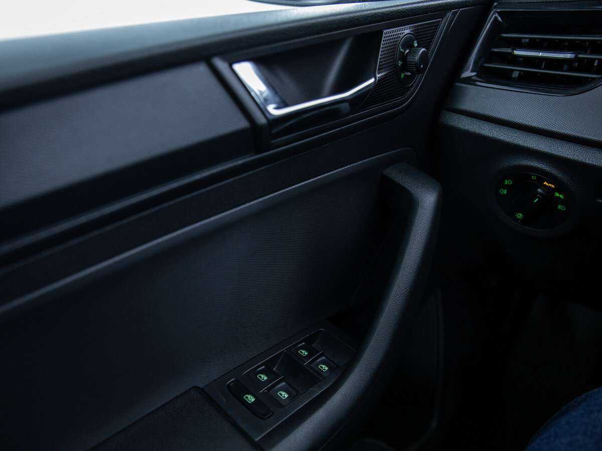 Skoda Rapid 2021 года с пробегом. Фото: #9