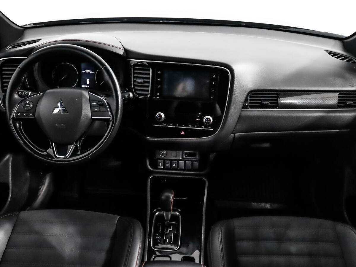 Mitsubishi Outlander 2021 года с пробегом. Фото: #13