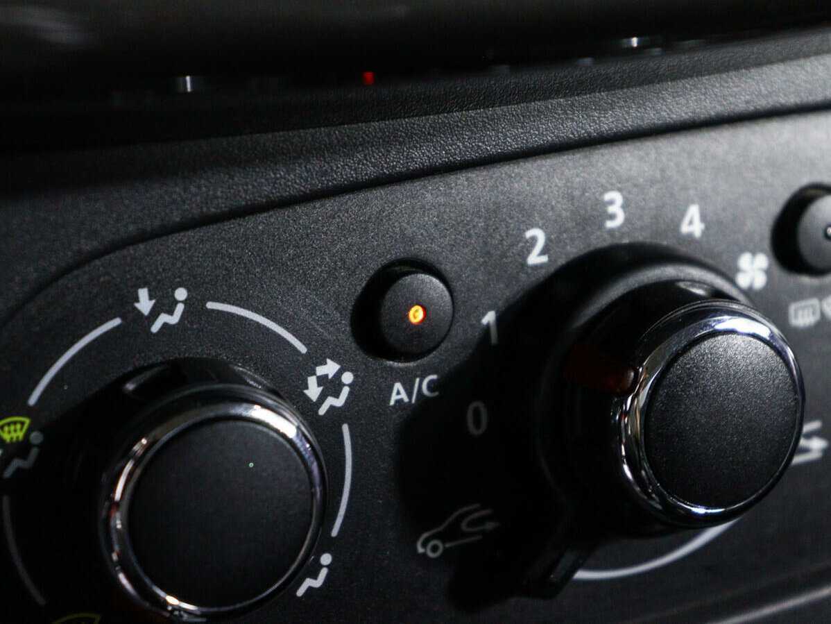 Renault Logan 2022 года с пробегом. Фото: #12