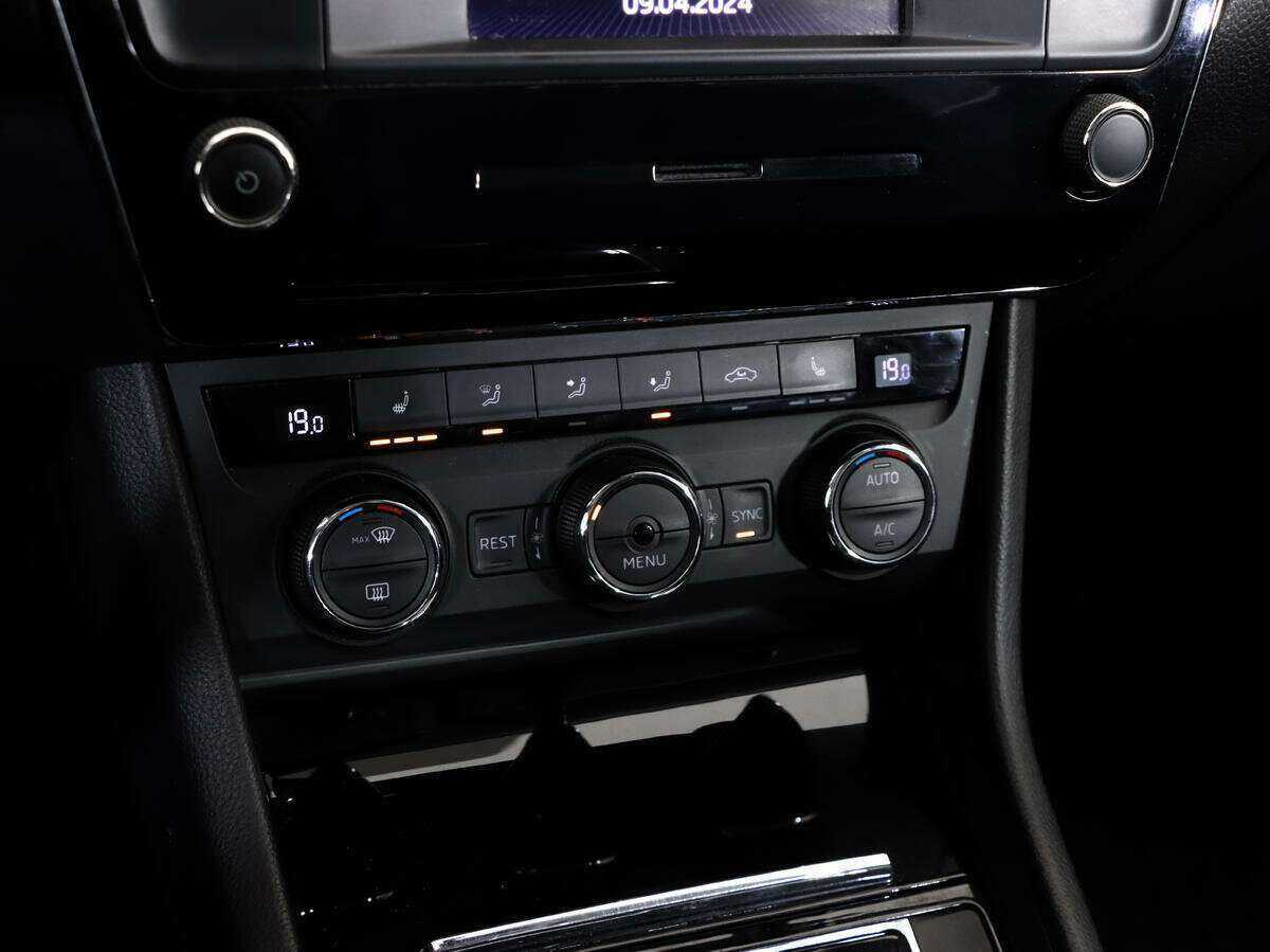 Skoda Superb 2016 года с пробегом. Фото: #11