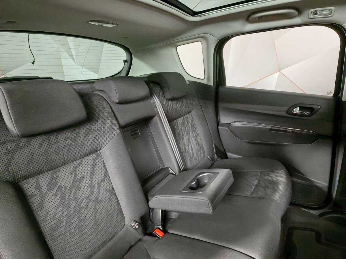 Peugeot 3008 2012 года с пробегом. Фото: #12