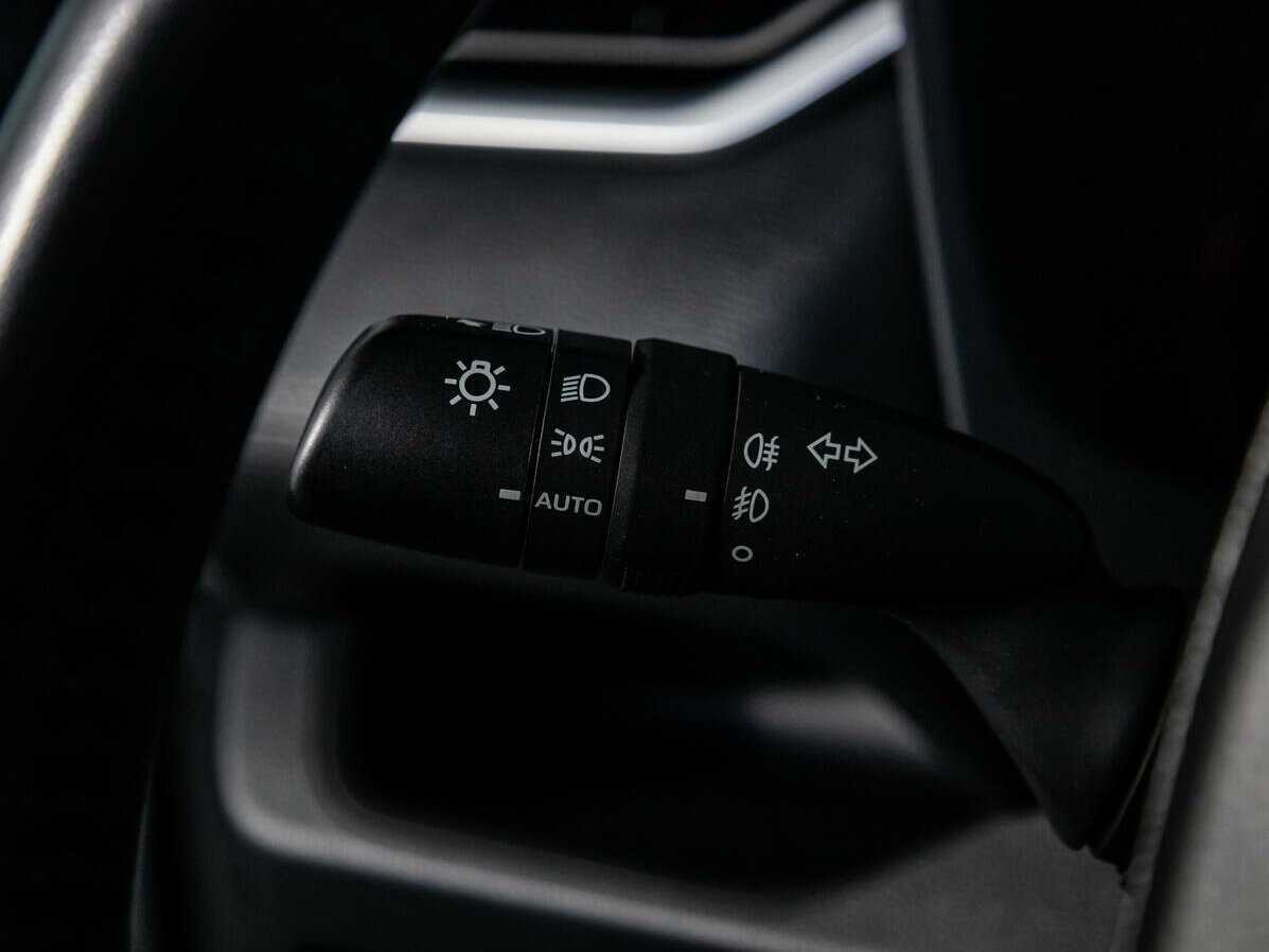 Toyota RAV4 2020 года с пробегом. Фото: #18