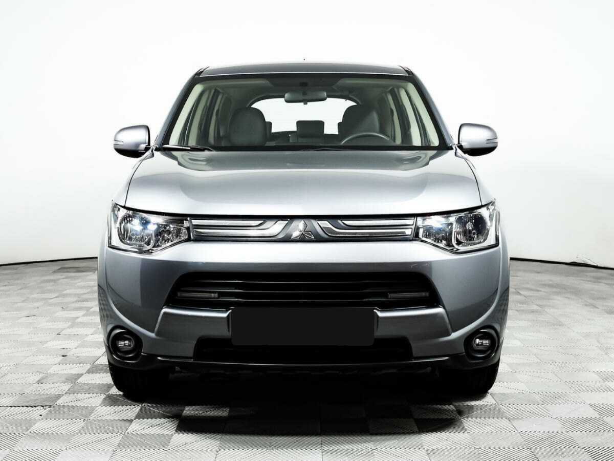 Mitsubishi Outlander 2013 года с пробегом. Фото: #1