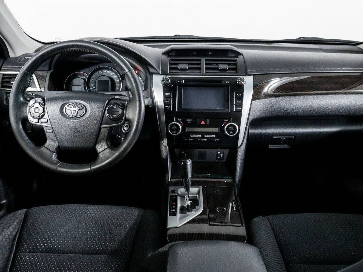 Toyota Camry 2013 года с пробегом. Фото: #11