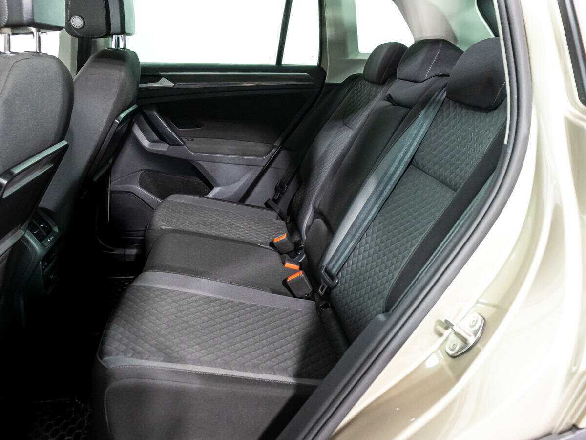 Volkswagen Tiguan 2017 года с пробегом. Фото: #9