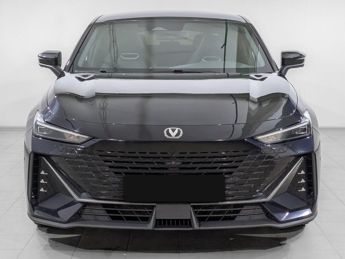 Changan UNI-V 2023 года с пробегом. Фото: #1