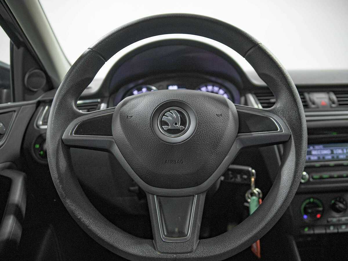 Skoda Rapid 2015 года с пробегом. Фото: #7