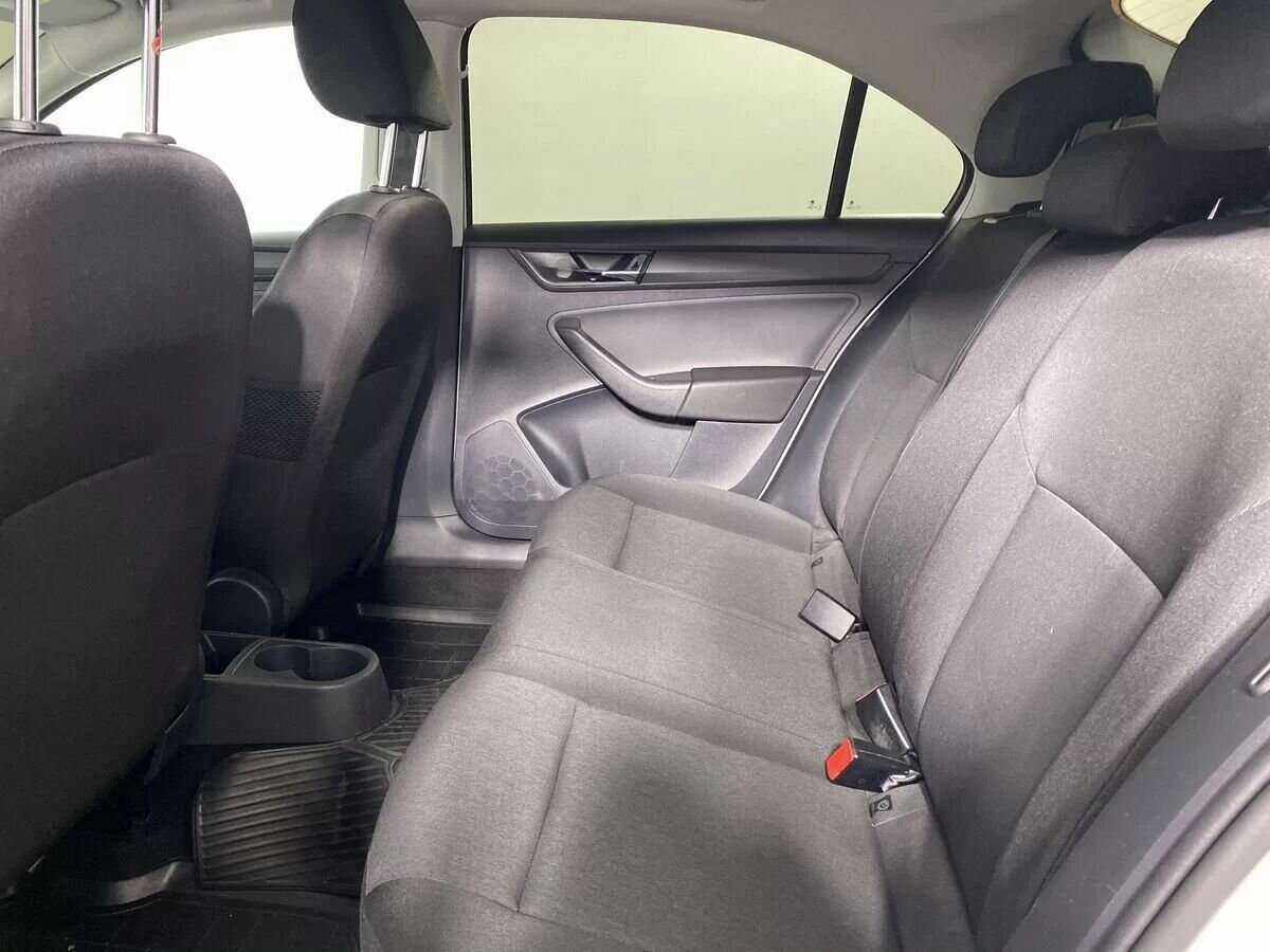 Skoda Rapid 2018 года с пробегом. Фото: #11