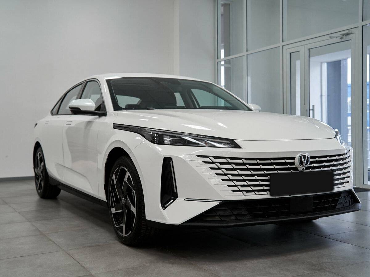 Changan Lamore 2024 года с пробегом. Фото: #6