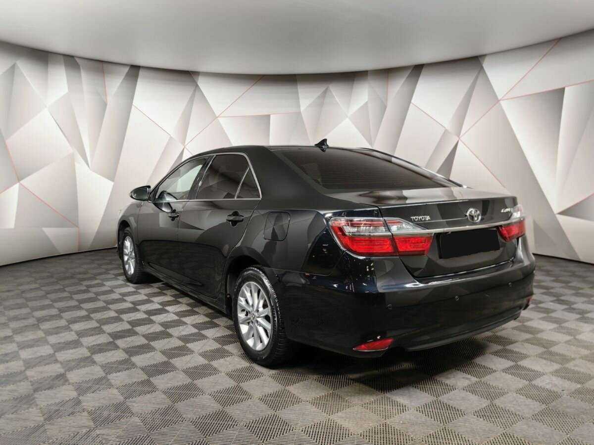 Toyota Camry 2017 года с пробегом. Фото: #3