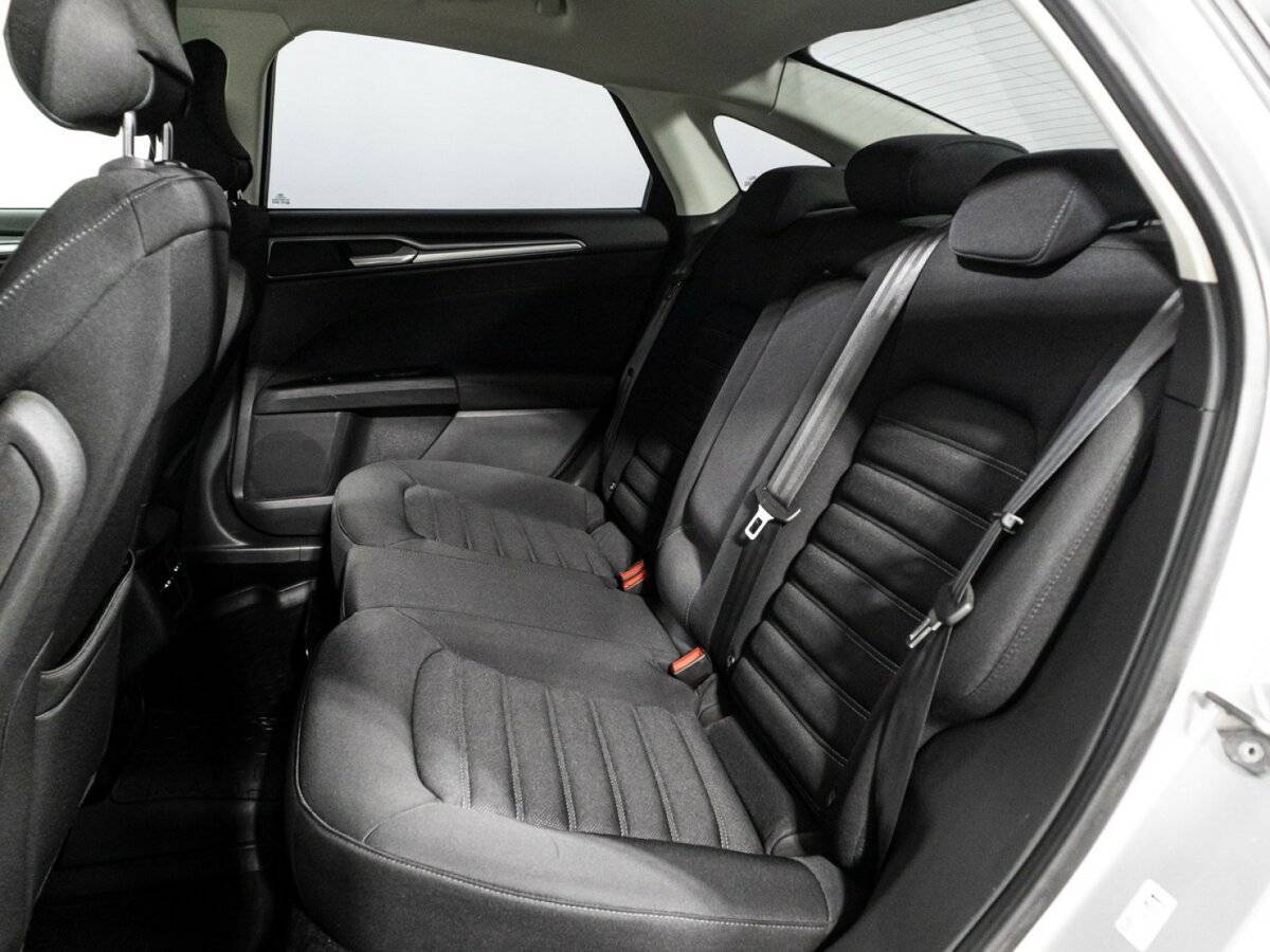 Ford Mondeo 2015 года с пробегом. Фото: #9