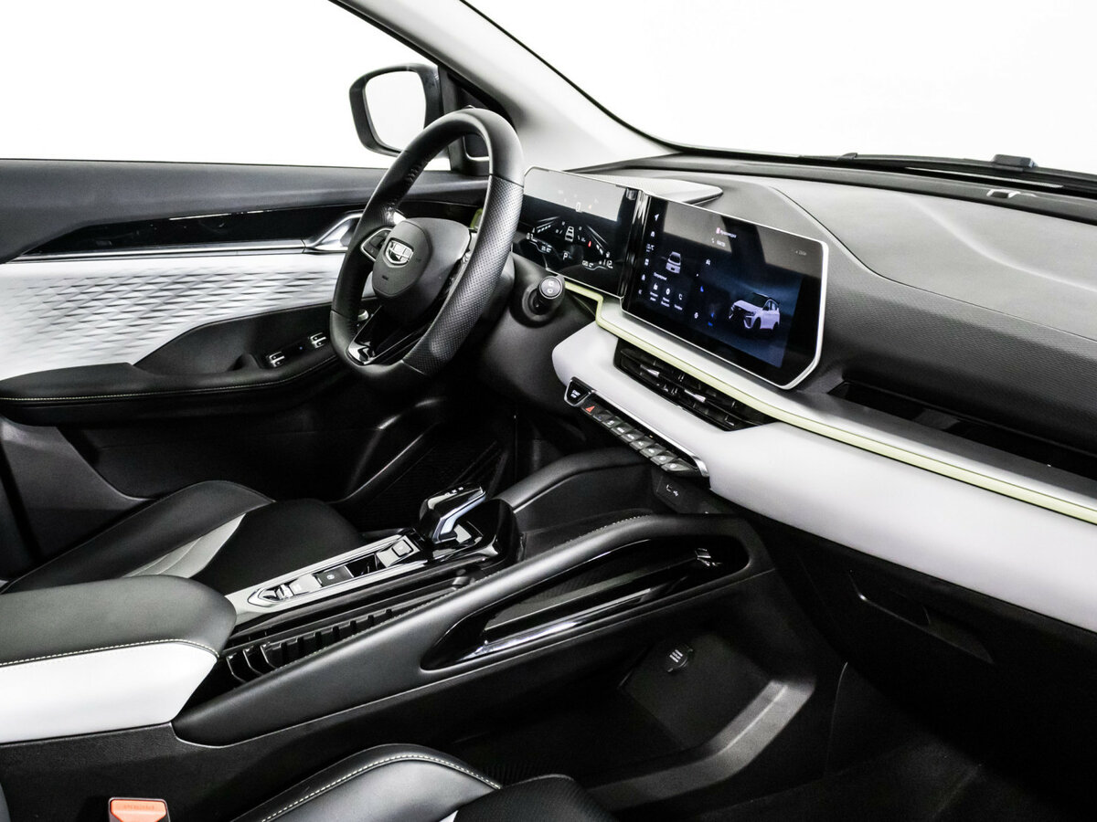 Geely Coolray 2023 года с пробегом. Фото: #6