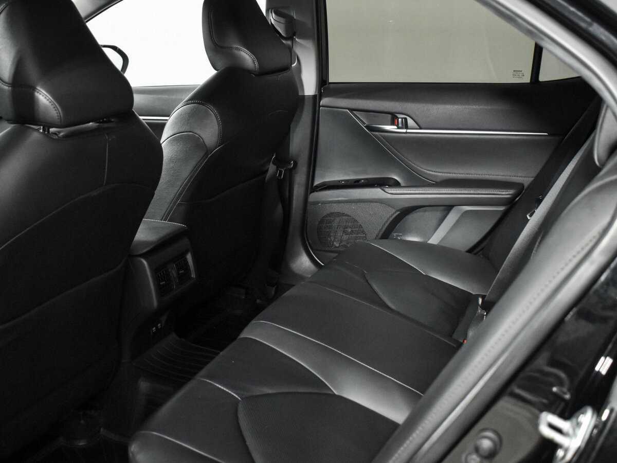 Toyota Camry 2020 года с пробегом. Фото: #10