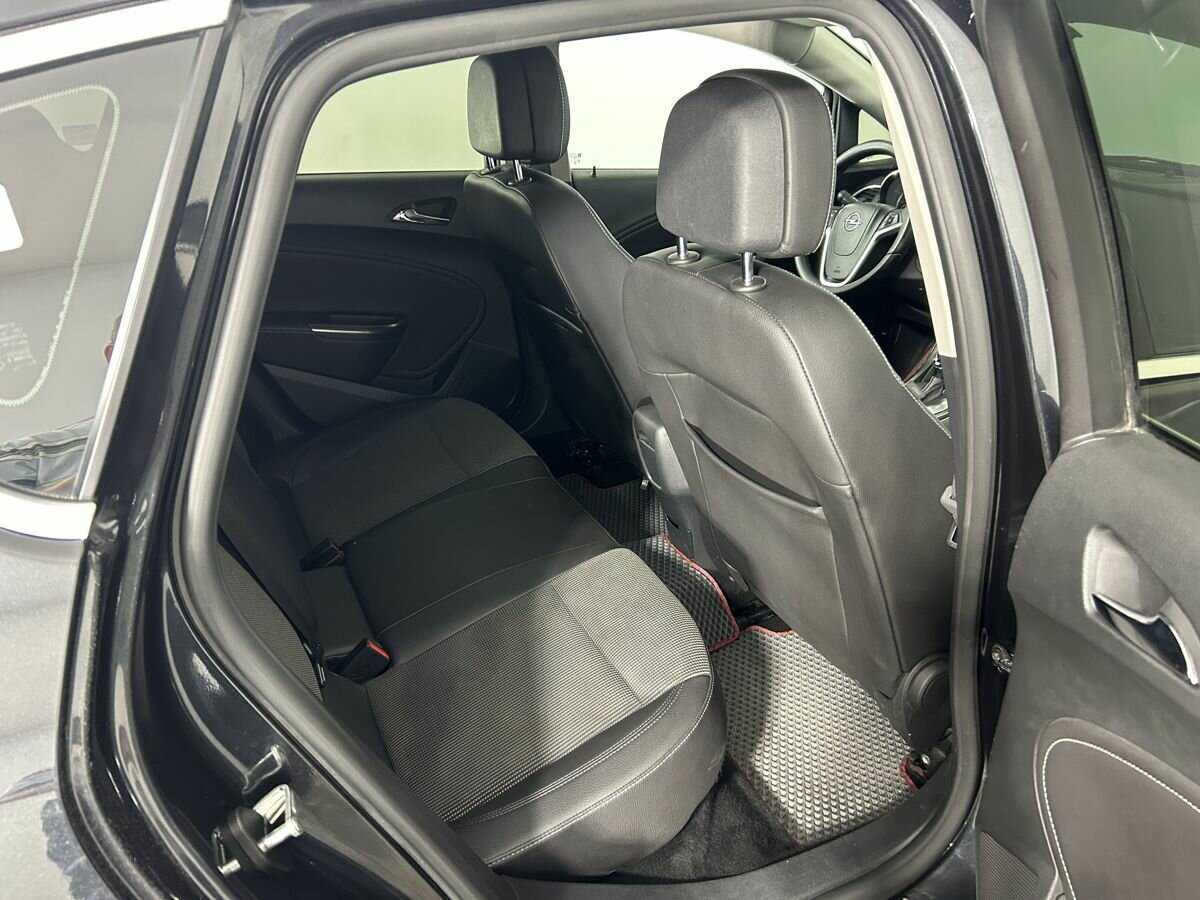 Opel Astra 2012 года с пробегом. Фото: #15