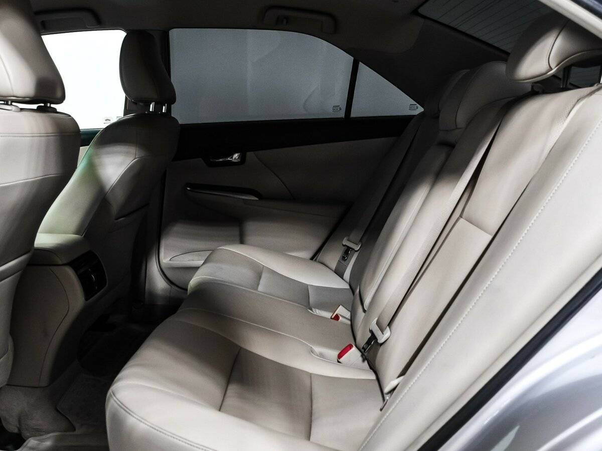 Toyota Camry 2012 года с пробегом. Фото: #12