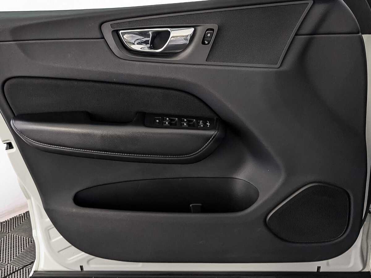 Volvo XC60 2018 года с пробегом. Фото: #15