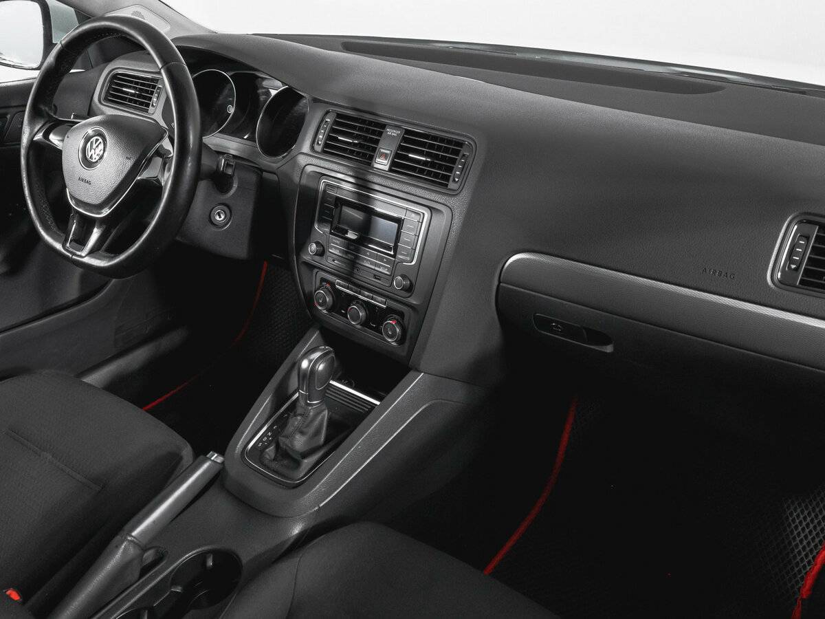 Volkswagen Jetta 2016 года с пробегом. Фото: #8