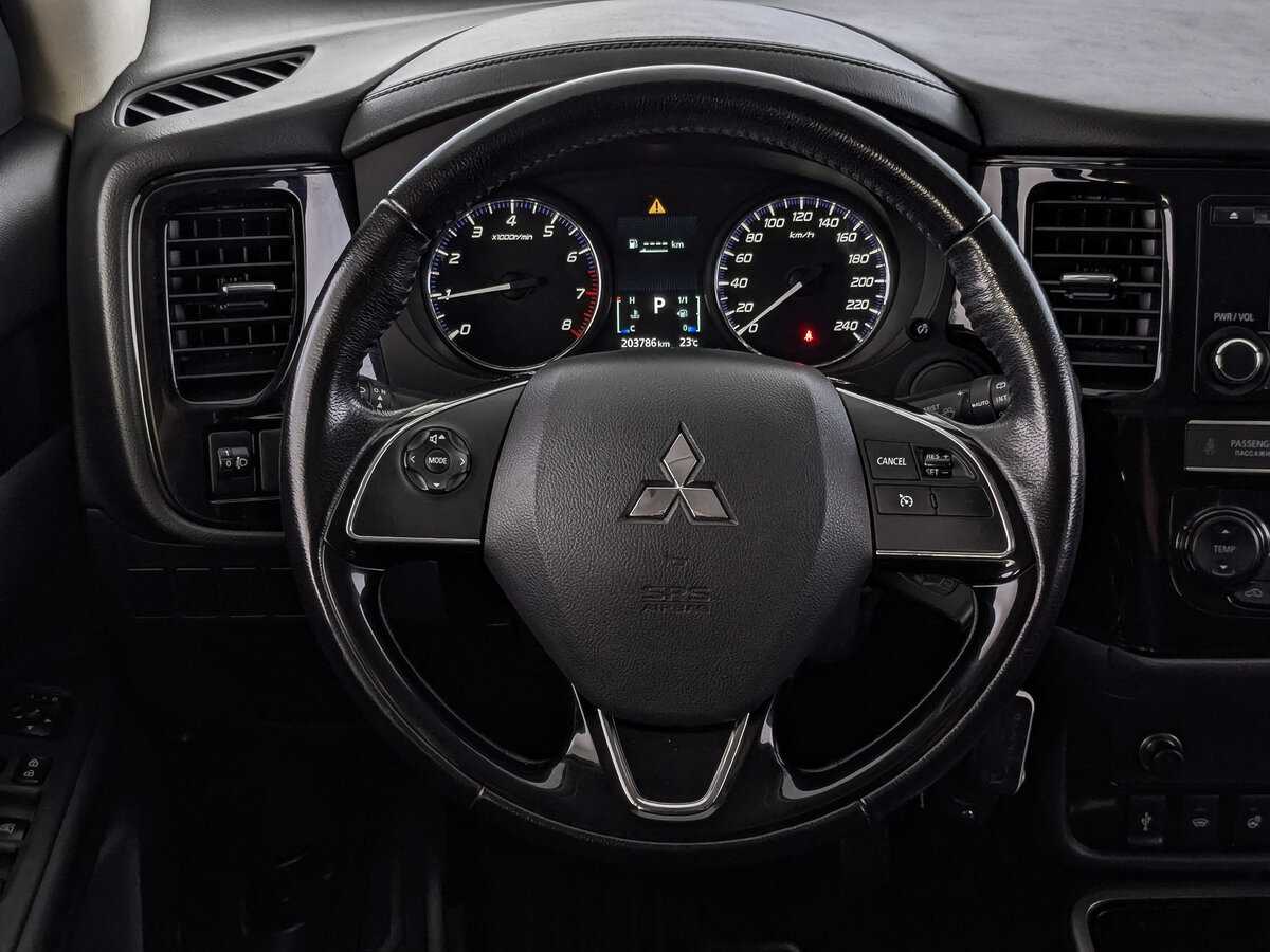 Mitsubishi Outlander 2018 года с пробегом. Фото: #17