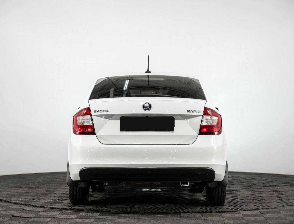 Skoda Rapid 2017 года с пробегом. Фото: #4