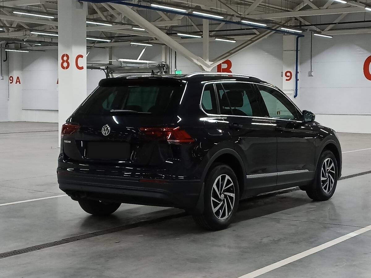 Volkswagen Tiguan 2018 года с пробегом. Фото: #4