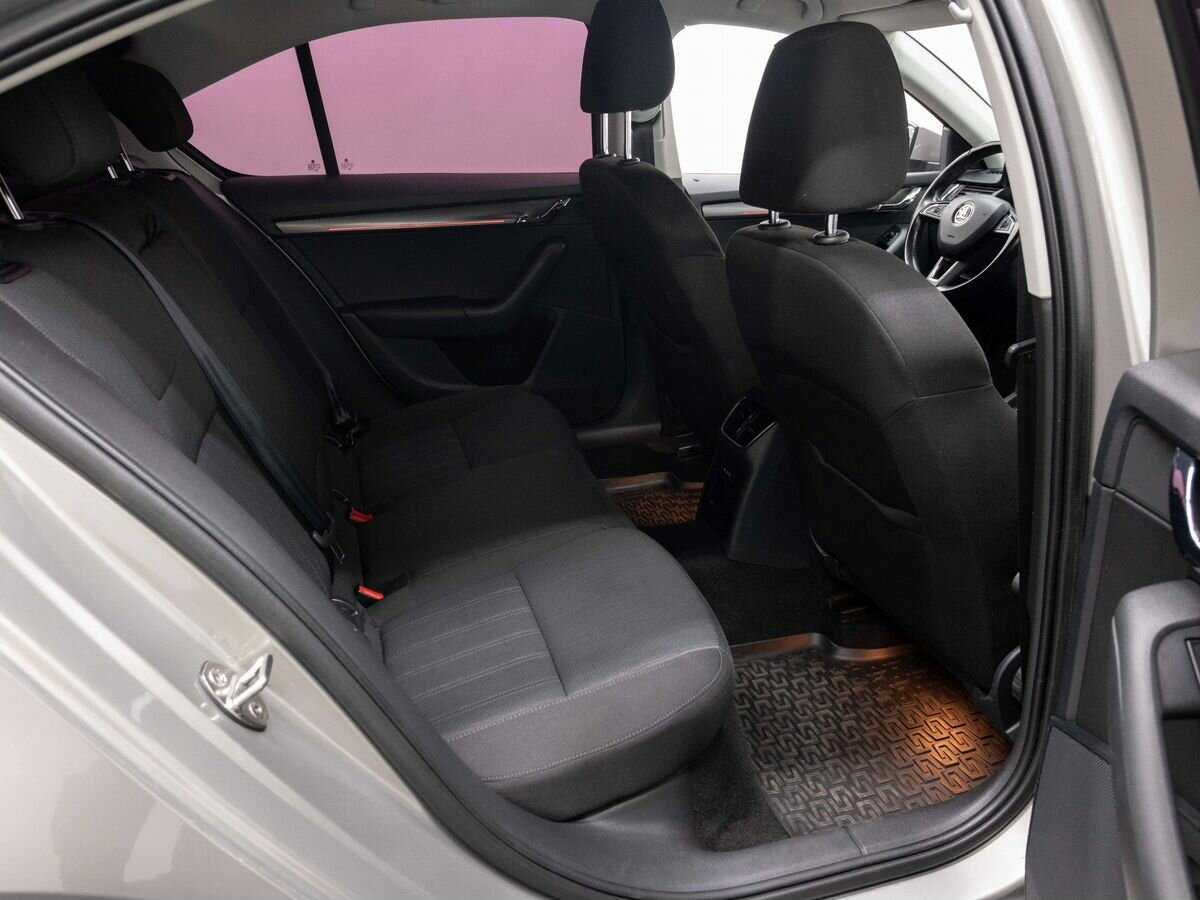 Skoda Octavia 2017 года с пробегом. Фото: #9