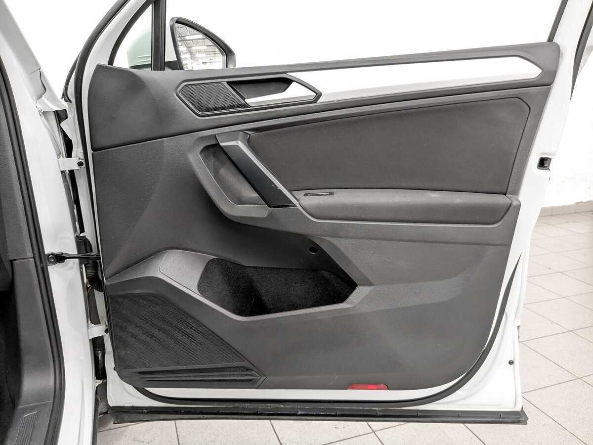 Volkswagen Tiguan 2021 года с пробегом. Фото: #23