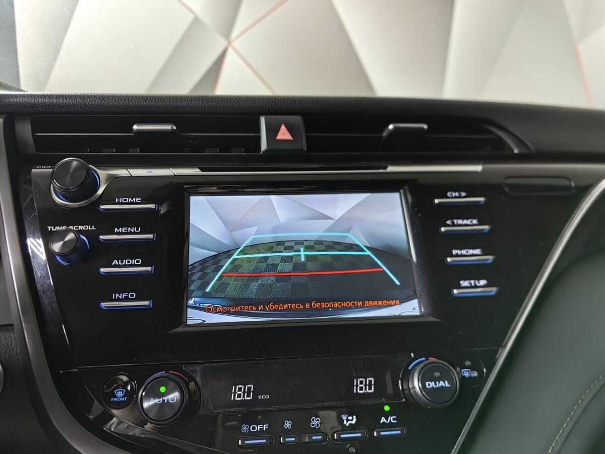 Toyota Camry 2019 года с пробегом. Фото: #15