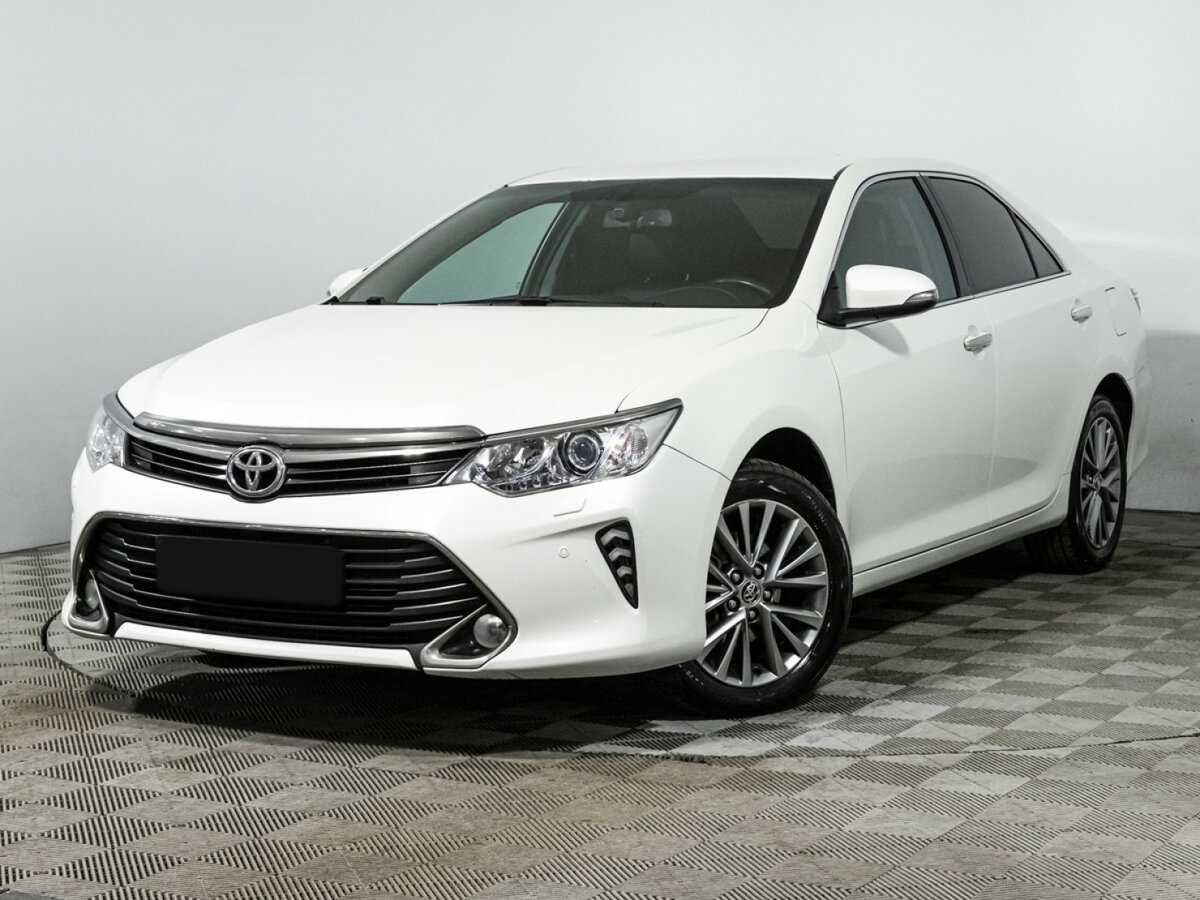 Toyota Camry 2016 года с пробегом. Посмотреть фото