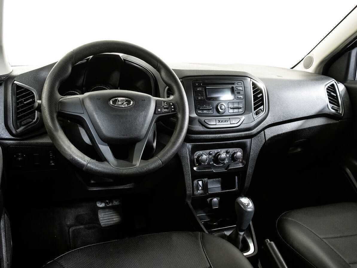 Lada (ВАЗ) XRAY 2017 года с пробегом. Фото: #10