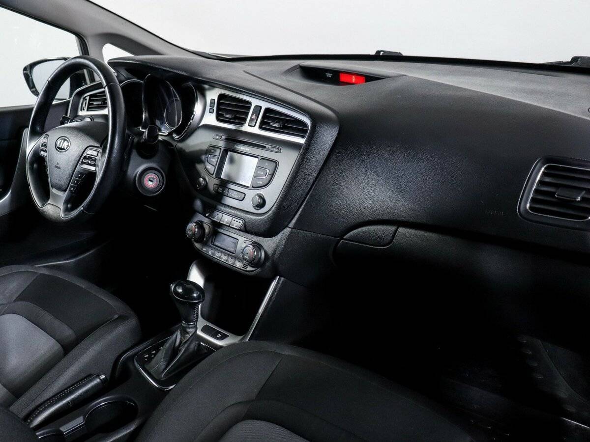 Kia Ceed 2014 года с пробегом. Фото: #3