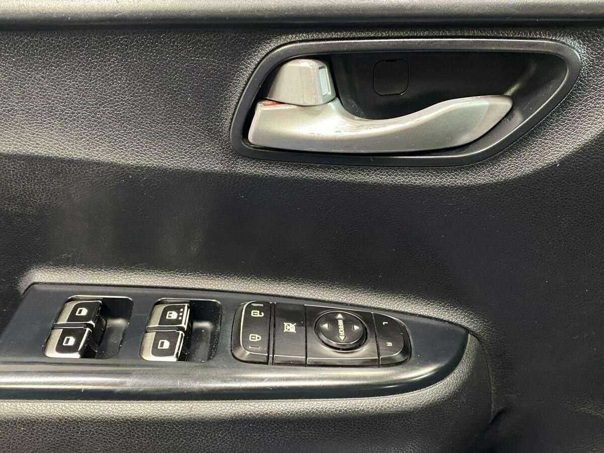 Kia Rio 2017 года с пробегом. Фото: #16