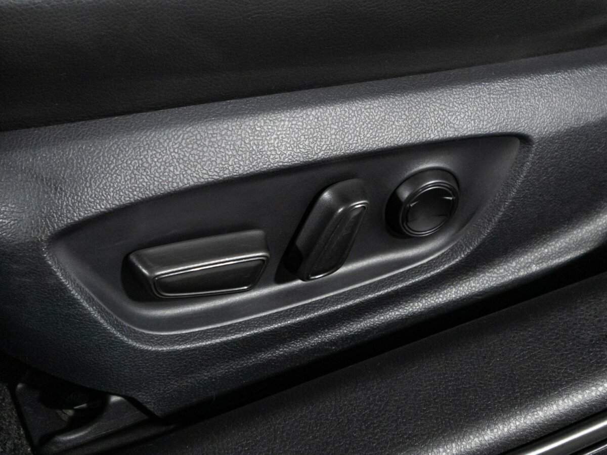 Toyota Camry 2018 года с пробегом. Фото: #14