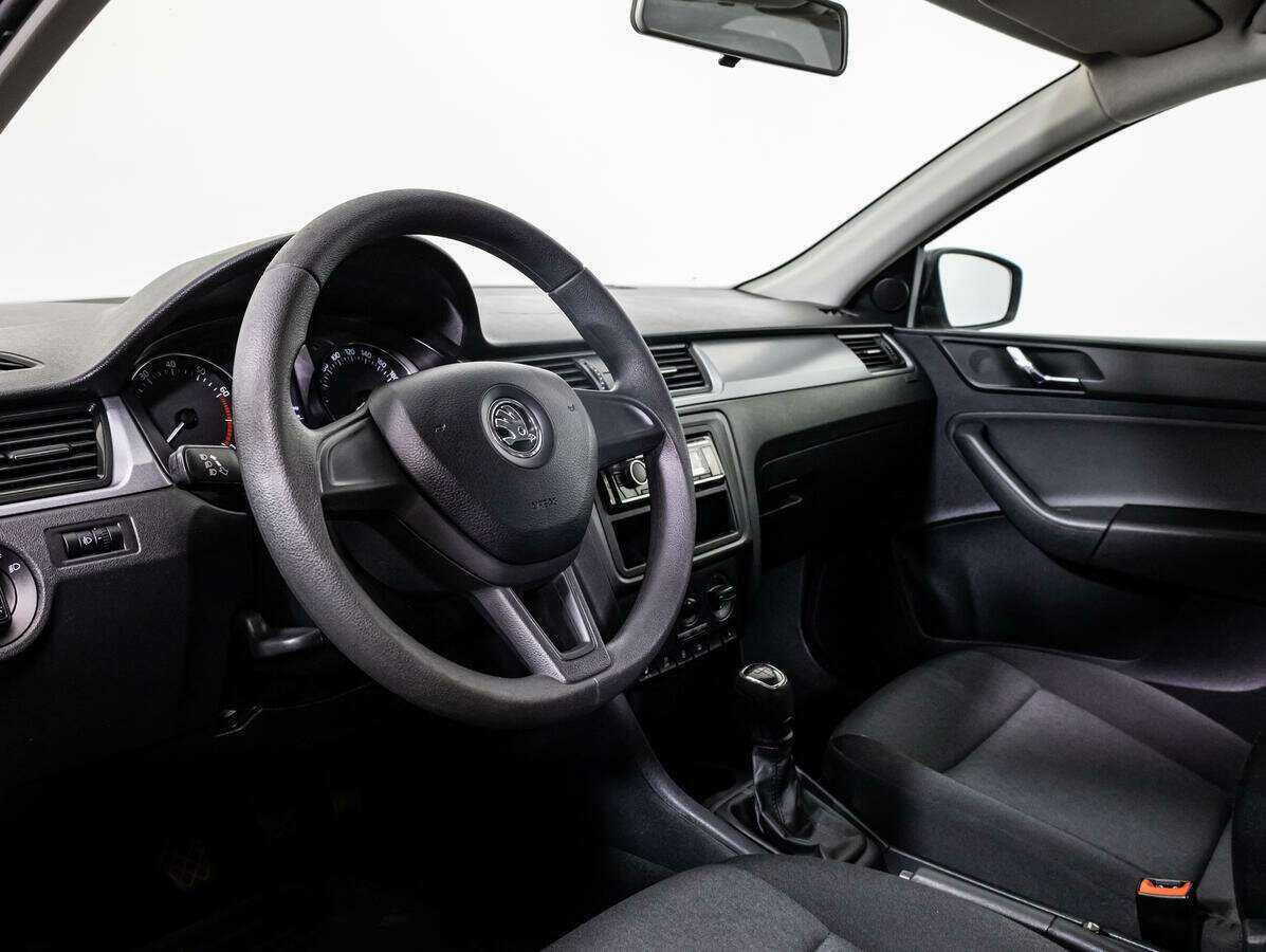 Skoda Rapid 2017 года с пробегом. Фото: #8
