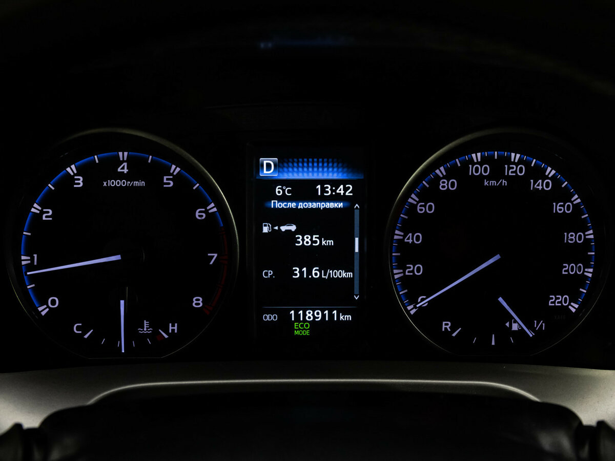 Toyota RAV4 2016 года с пробегом. Фото: #18