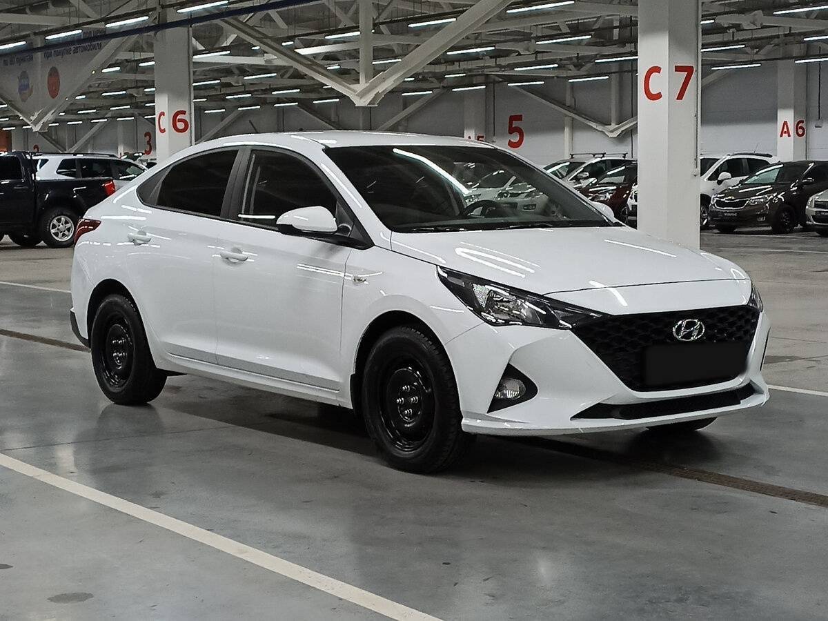 Hyundai Solaris 2021 года с пробегом. Фото: #2