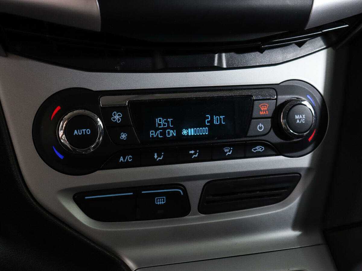 Ford Focus 2013 года с пробегом. Фото: #15