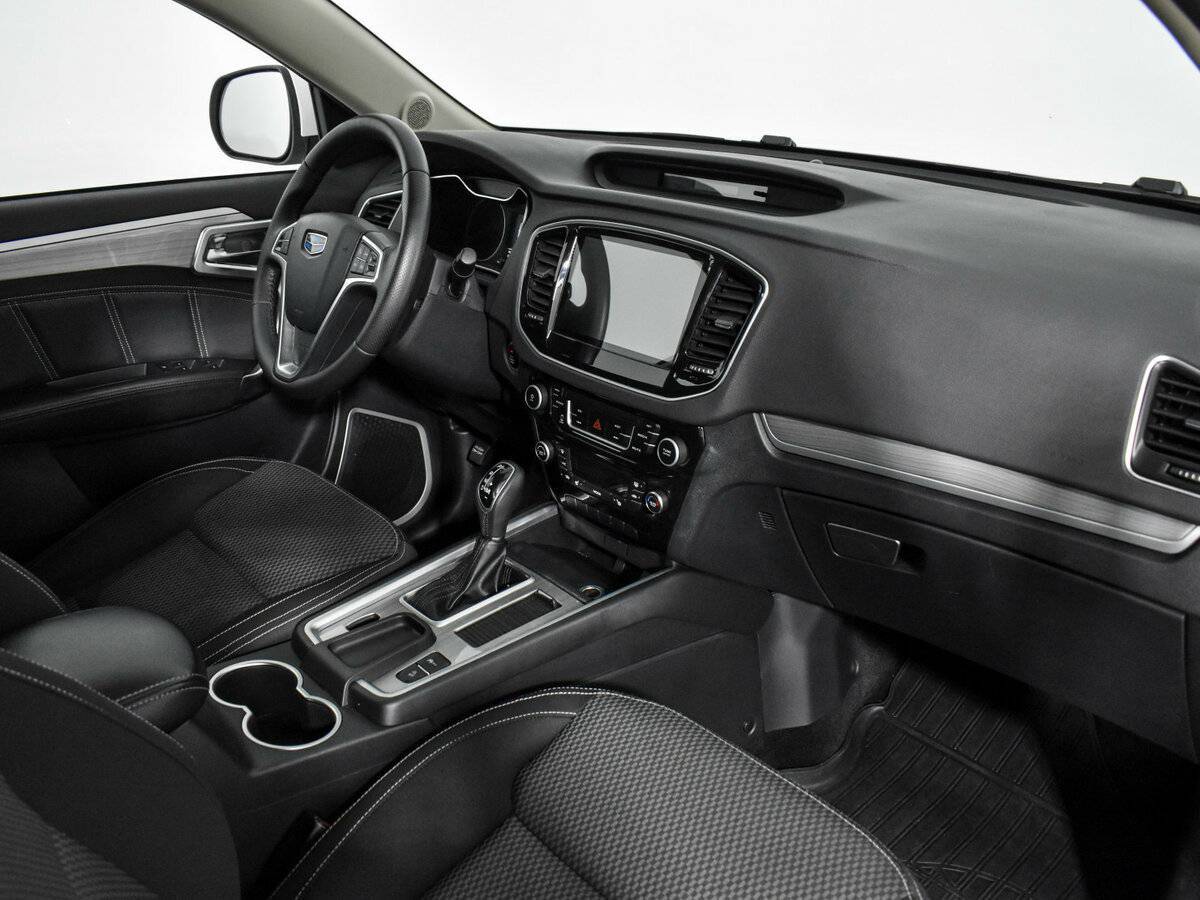 Geely Emgrand X7 2018 года с пробегом. Фото: #10