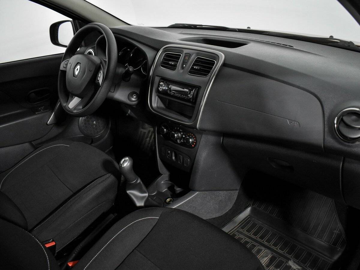 Renault Sandero 2014 года с пробегом. Фото: #12