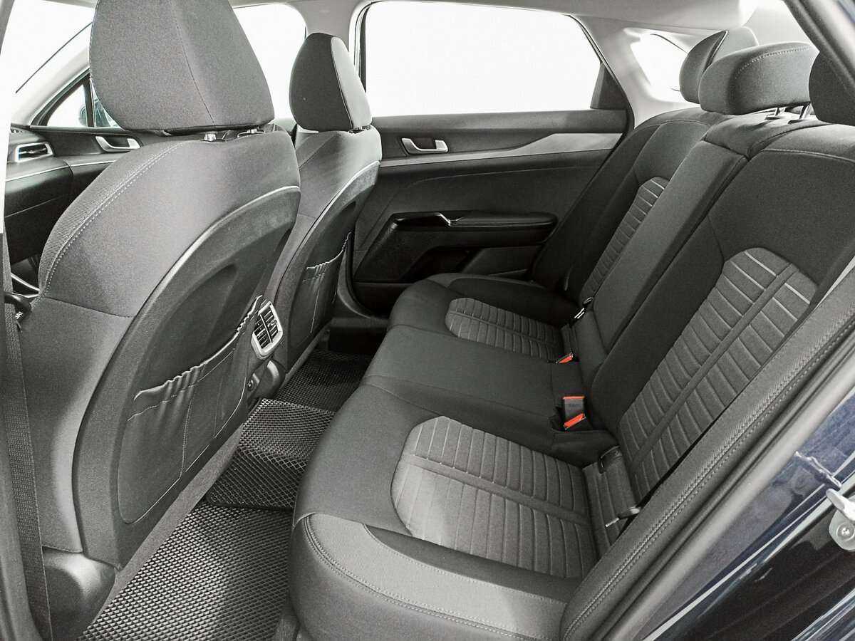 Kia K5 2021 года с пробегом. Фото: #9