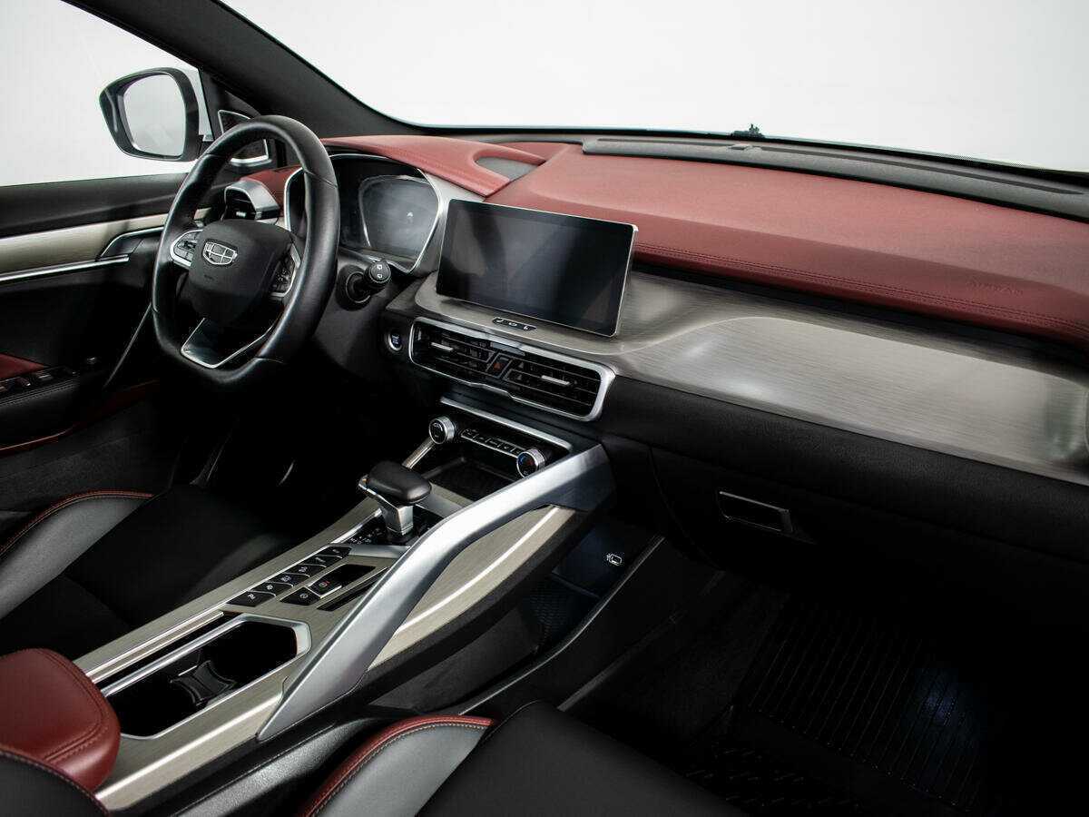 Geely Coolray 2023 года с пробегом. Фото: #6