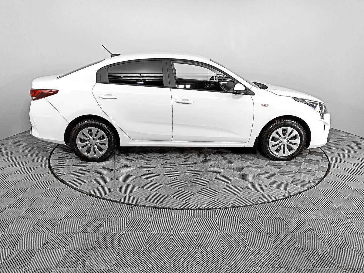Kia Rio 2021 года с пробегом. Фото: #3