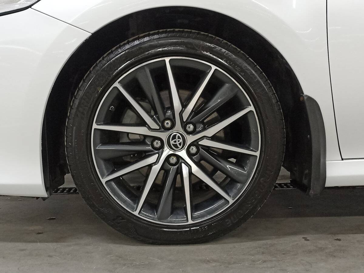 Toyota Camry 2021 года с пробегом. Фото: #17