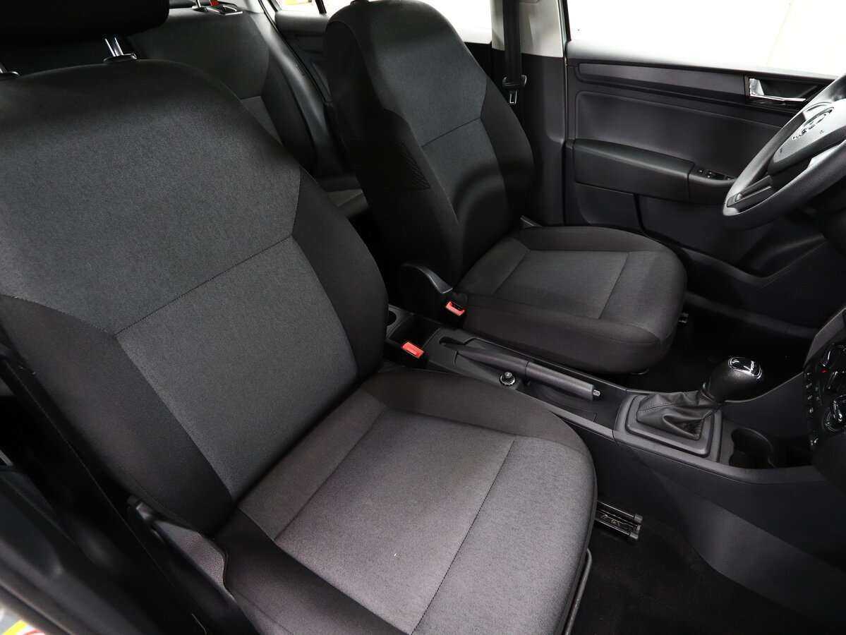 Skoda Rapid 2018 года с пробегом. Фото: #5