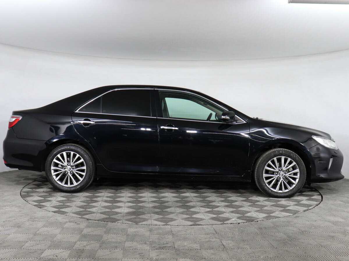 Toyota Camry 2017 года с пробегом. Фото: #3